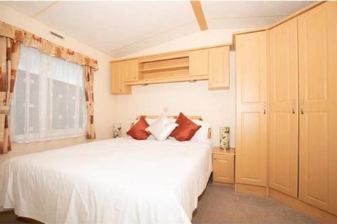 2 bedroom static caravan for sale, Fen Lane, Colchester Essex