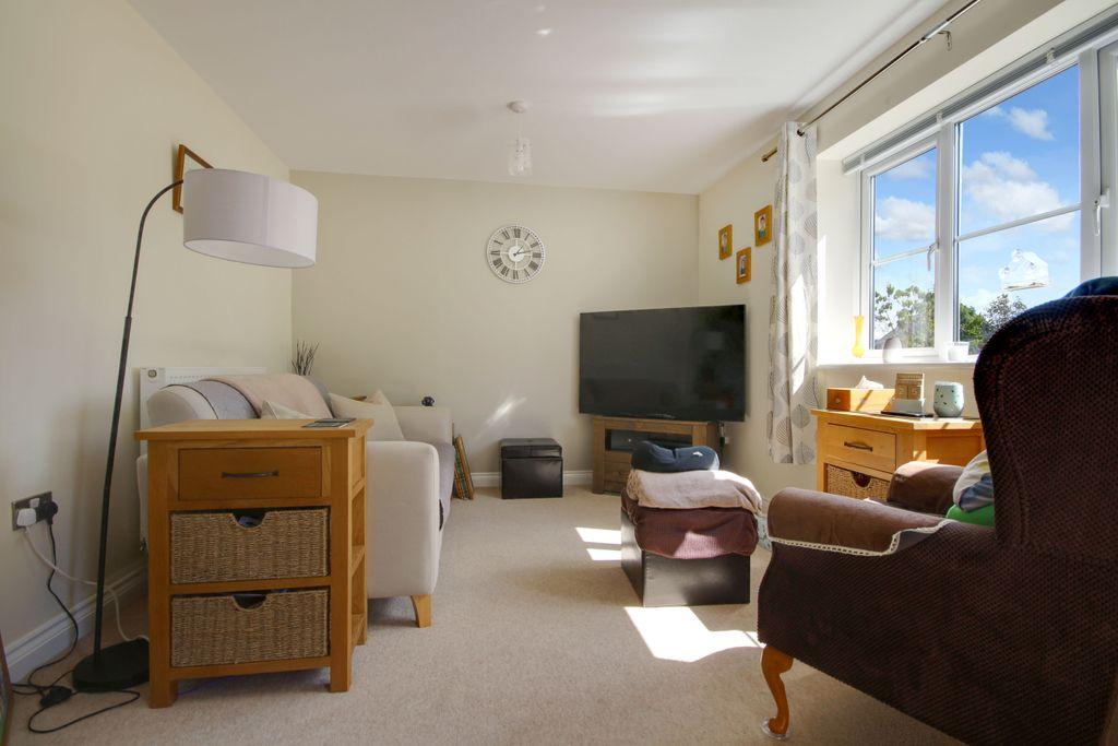 Watkins Way, Bideford EX39 4FN 2 bed ground floor flat £175,000