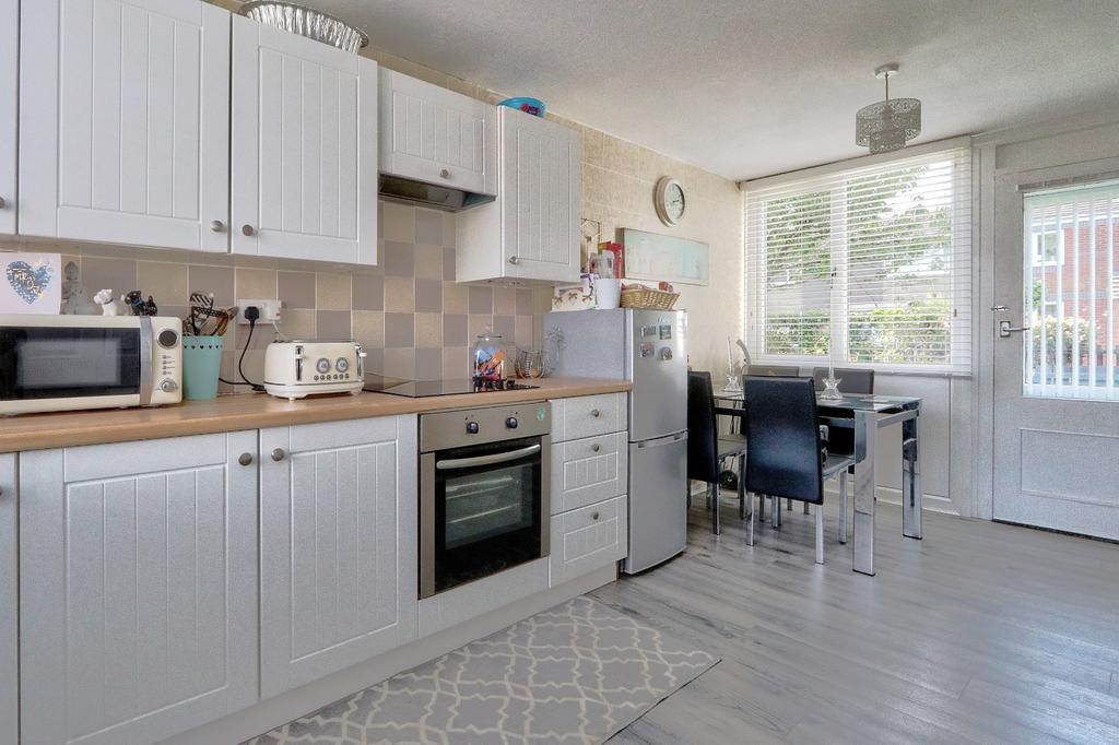 Egton Close, Redcar, TS10 2 bed terraced house £90,000