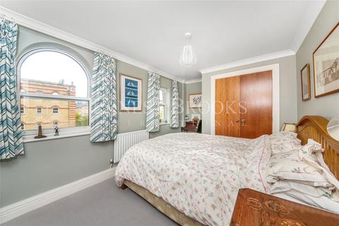 2 bedroom apartment for sale - Oriel Drive, Harrods Village, Barnes, SW13