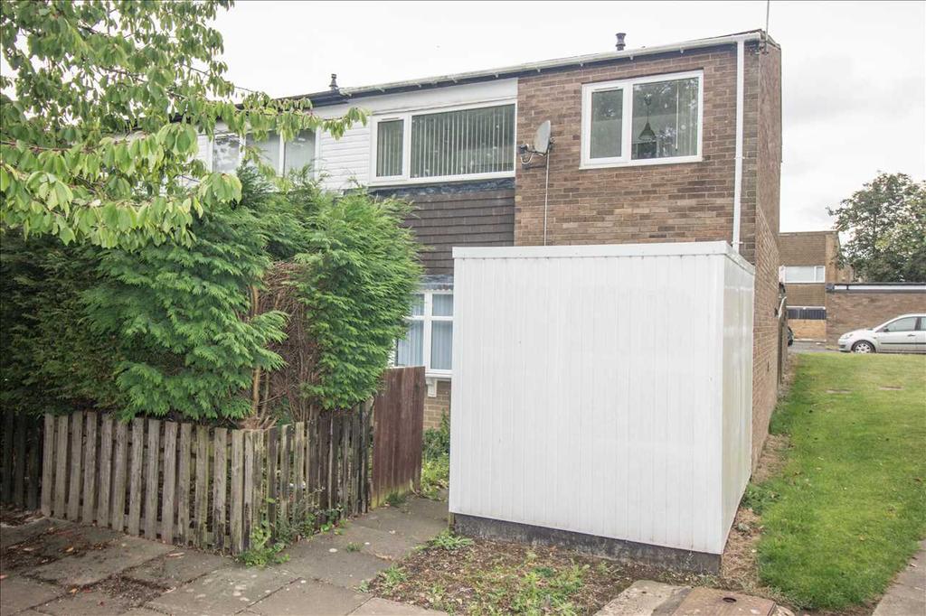 Lockerbie Road, Beaconhill Grange... 3 bed terraced house £600 pcm (£