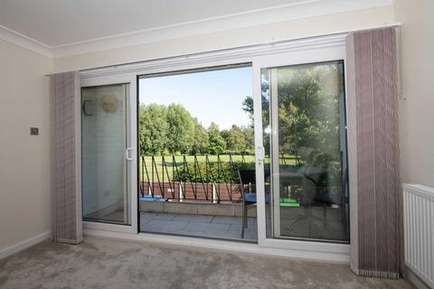 2 bedroom apartment to rent, Standmoor Court, Park Lane, Whitefield