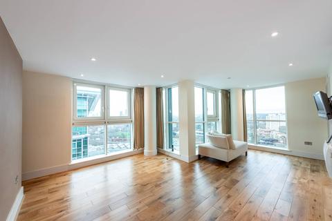 3 bedroom flat for sale - St Georges Wharf, Vauxhall, London, SW8