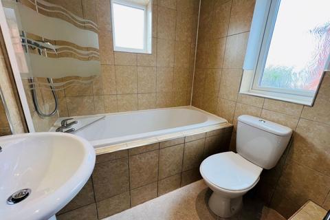 70 Beech Avenue, Northampton, NN3 2JG