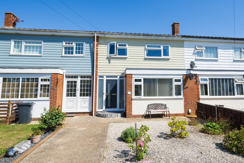 Lancaster Close, LeeontheSolent, PO13 3 bed terraced house for sale