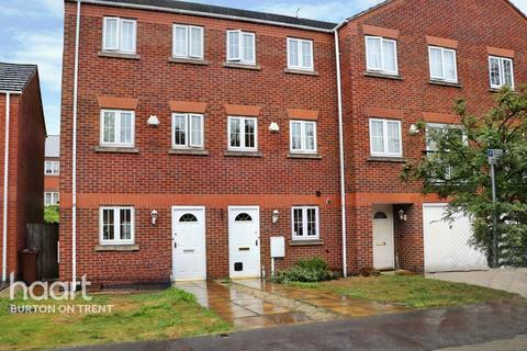 4 bedroom terraced house for sale, Grants Yard, Burton-On-Trent