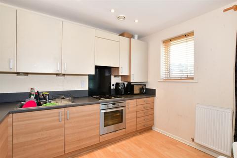 48 Lister Drive, Northfleet, Gravesend, DA11 8FF