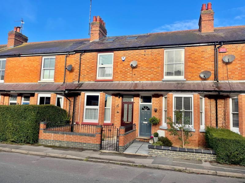 Clarence Road, Stony Stratford 4 bed terraced house - £1,550 pcm (£358 pw)