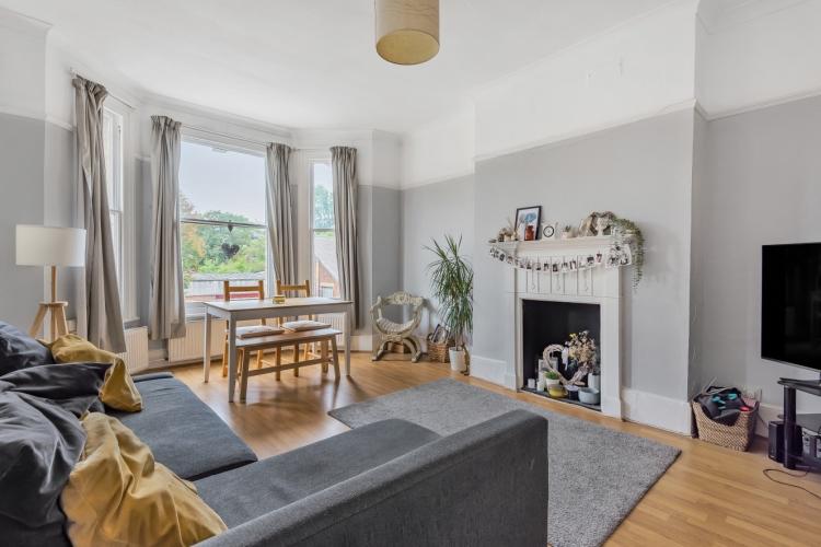 Blackheath Grove Blackheath SE3 1 bed apartment £1,450 pcm (£335 pw)