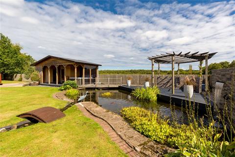 Bothwellpark Farm Cottage Bothwellpark Road, Bothwell, Glasgow, G71 8AH