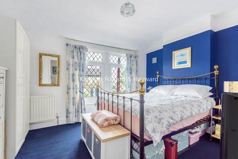 58 White Horse Hill, Chislehurst, BR7 6DJ