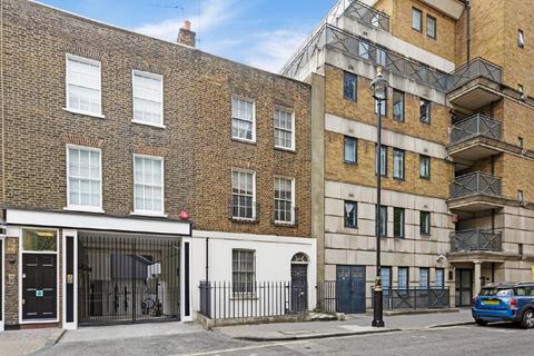 17 Harcourt Street, London, W1H 4EG