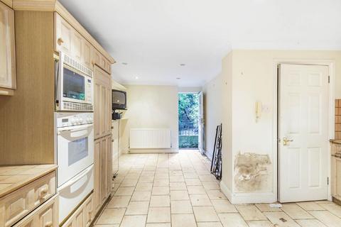 17 Harcourt Street, London, W1H 4EG
