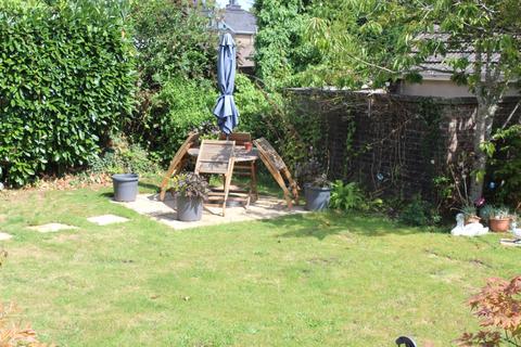 5 Abbotsfield Close, Tavistock, PL19 8EX
