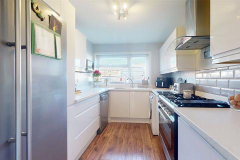 11 Bodiam Close, Pitsea, Basildon, SS13 3RA
