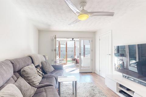 11 Bodiam Close, Pitsea, Basildon, SS13 3RA