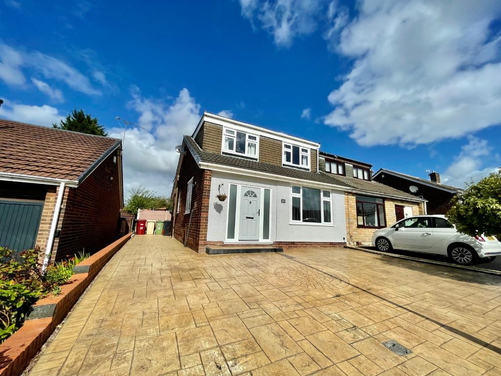 Singleton Grove, Westhoughton... 2 bed bungalow £275,000