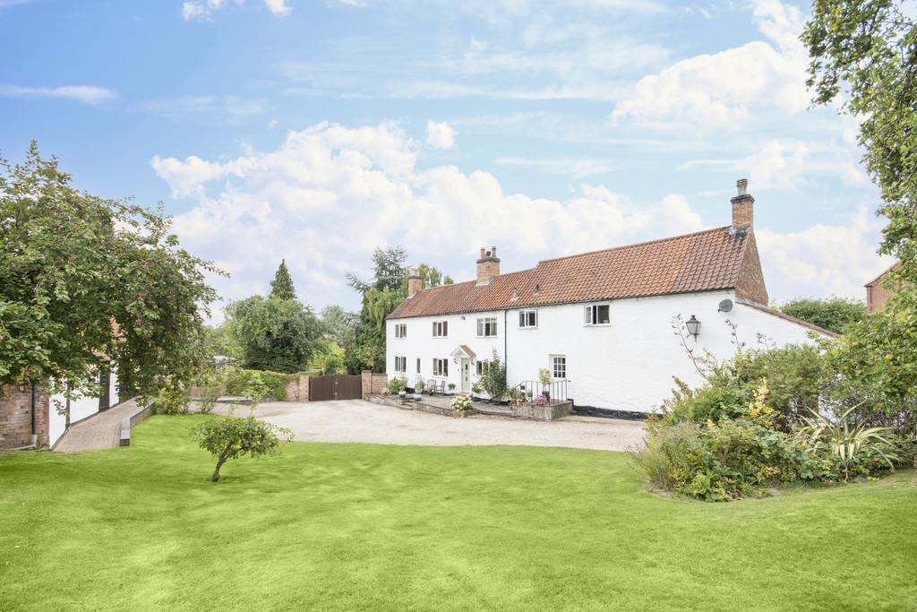 York Street, East Markham, Newark 4 bed detached house for sale £675,000
