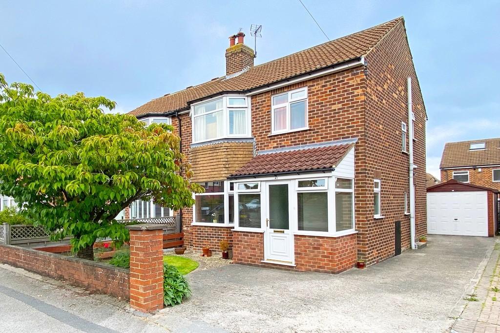 Harlow Park Road, Harrogate 3 bed semidetached house £325,000