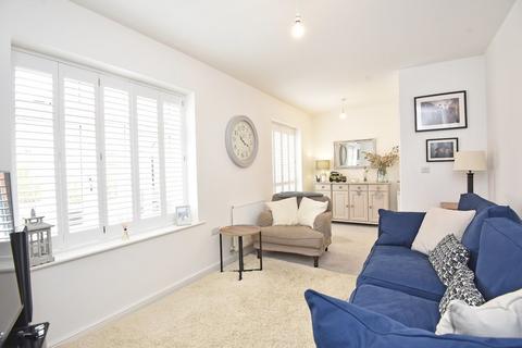 10 Thomas Drive, Killinghall, Harrogate, HG3 2FA