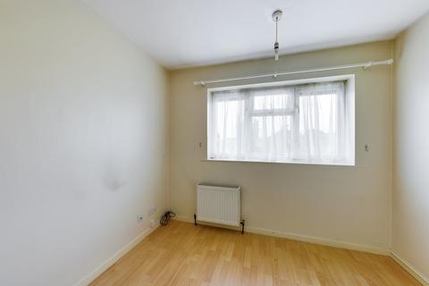 23 Warrenne Road, Dunscroft, Doncaster, DN7 4AZ