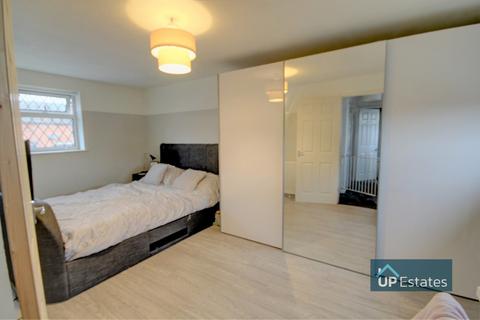 10 Chestnut Crescent, Nuneaton, CV10 9BE