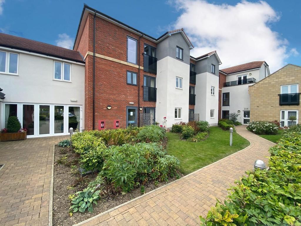 Alder View Court, Newby Farm Road 2 bed apartment for sale £255,000