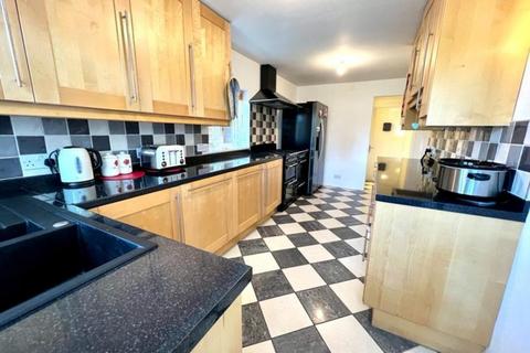 4 bedroom detached house for sale, Kingsdown Road, Burntwood