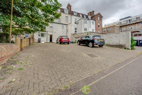 1 bedroom apartment for sale - Cliff Road, Dovercourt