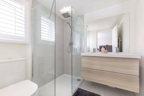 17 Abercairn Road, London, SW16 5AE