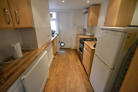 1 bedroom apartment to rent, Hunmaby Avenue, Hulme, Manchester, M15 5FF