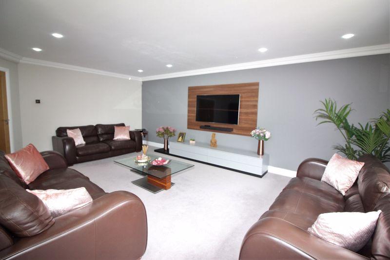 Savile Park Villas, Savile Park, Halifax 4 bed detached house for sale