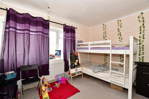 28 Lukin Crescent, London, E4 6NN