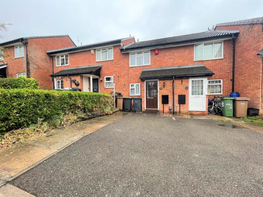 Heron Drive, Bushmead, Luton, LU2 7LZ 2 bed terraced house £1,095 pcm