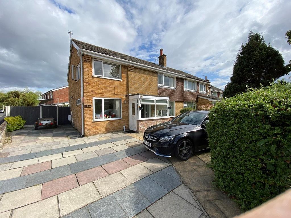 Alt Road, Formby, Liverpool, L37 4 bed semidetached house £295,000