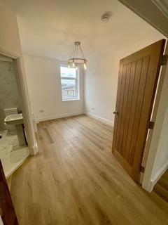 Studio to rent, Apartment 3, 15 Longley Road, Worsley