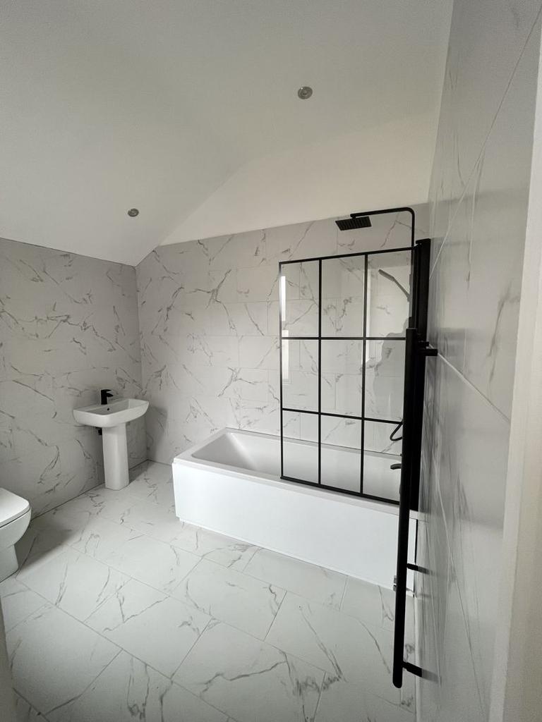 Apartment 4, 15 Longley Road, Worsley 1 bed apartment £1,000 pcm (£