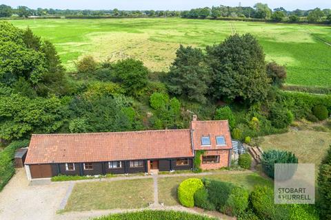 3 bedroom detached house for sale, Norwich NR12