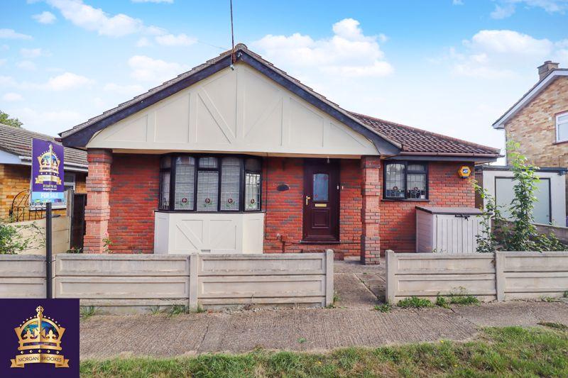 Village Drive, Canvey Island 2 bed bungalow for sale £350,000