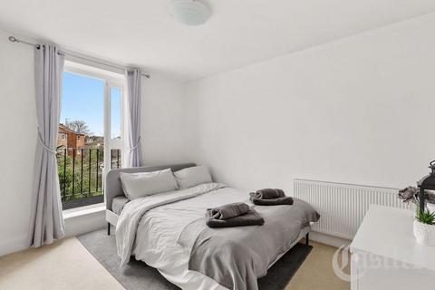 Flat 4, 24 Weston Park, London, N8 9TJ