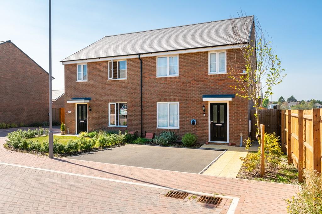 View our popular 3 bedroom Coltford