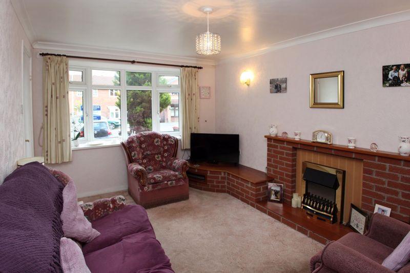 Peveril Bank, Dawley Bank 2 bed semidetached house £159,950