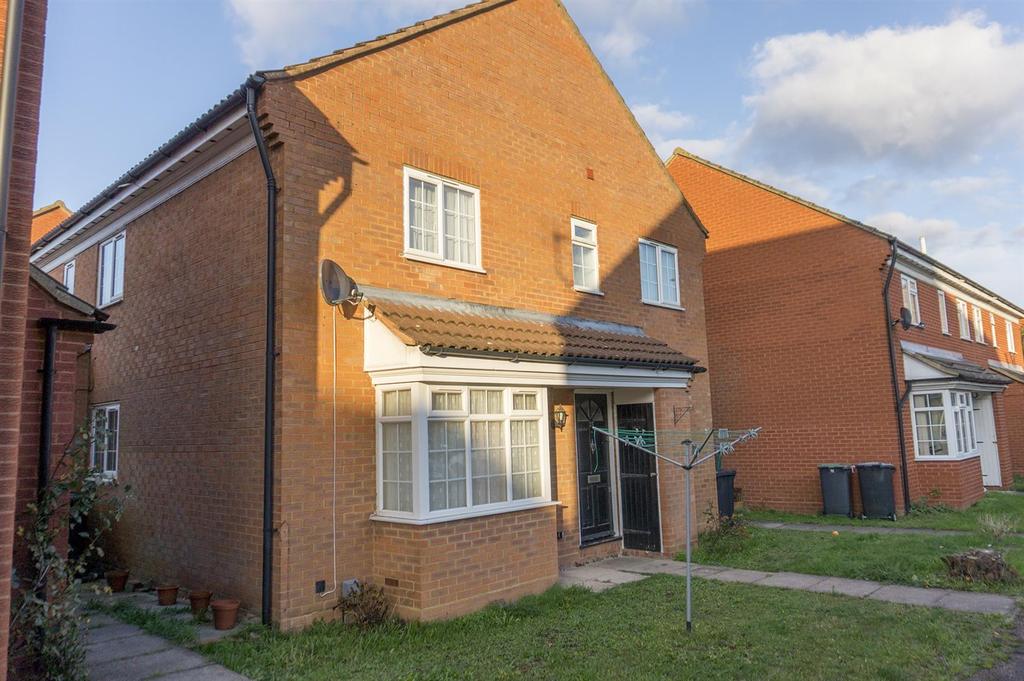 Flitwick 2 bed house £825 pcm (£190 pw)