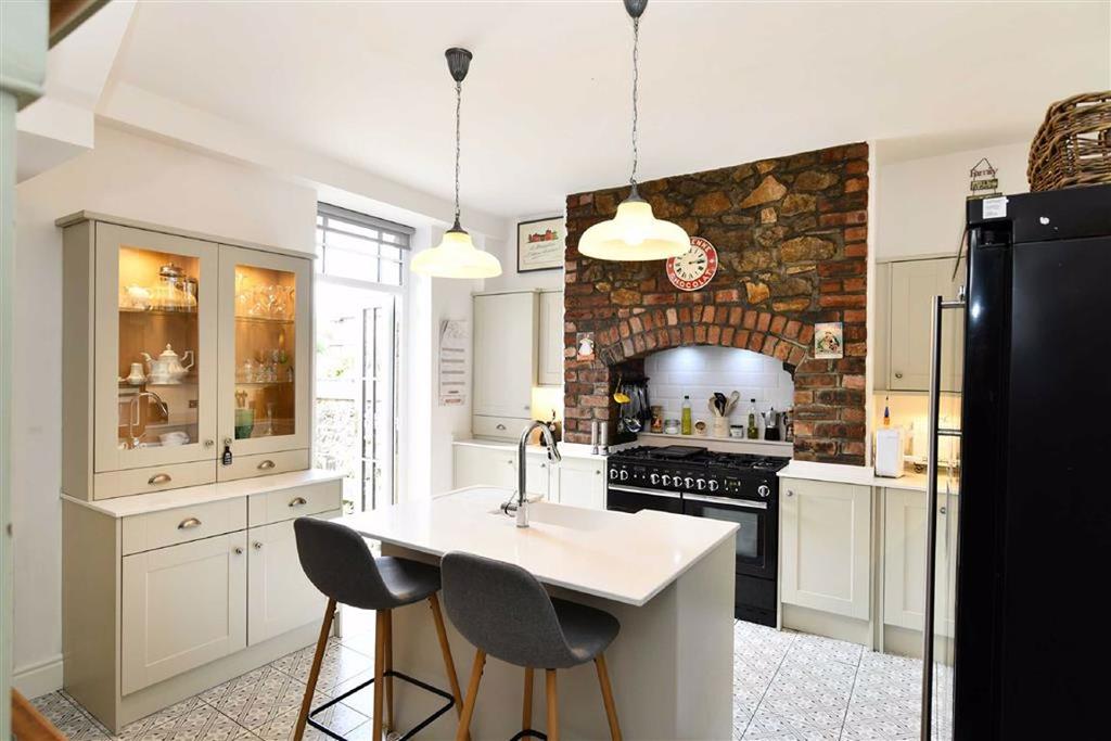Crowestones, Buxton 4 bed terraced house £359,950