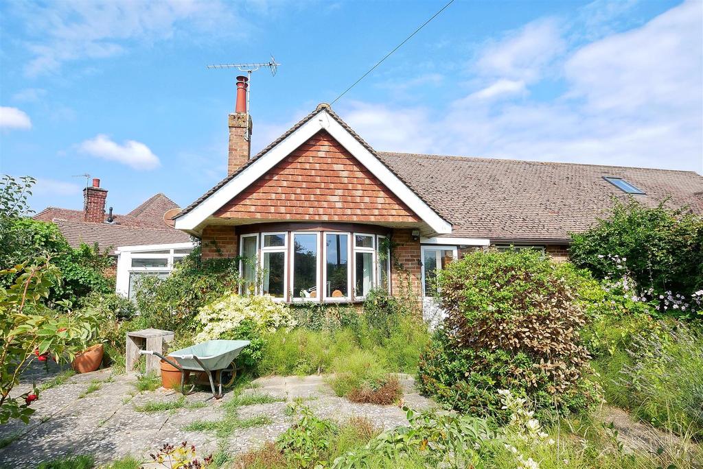 Graydon Avenue, Chichester 2 bed semidetached bungalow £425,000