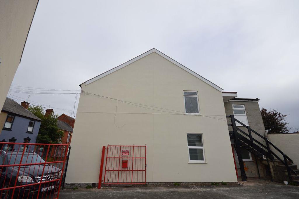 Office Space at Mount Street, Halesowen Property to rent £477 pcm (£