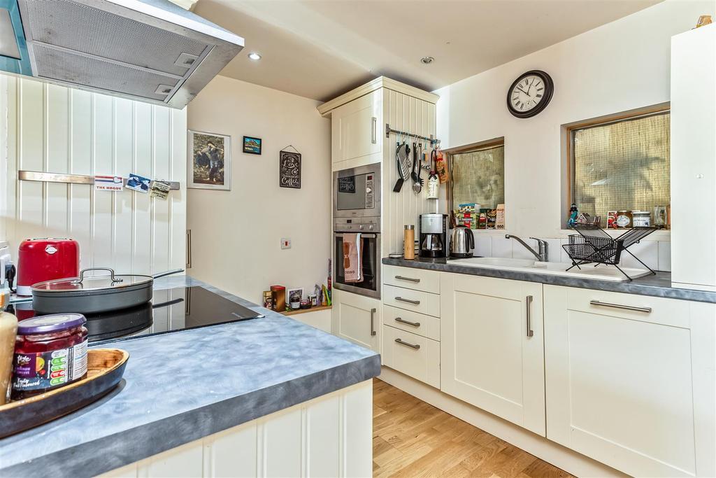 Minotaur Barn Loft - Kitchen 2.jpg