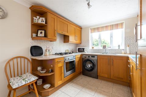 2 Banks Close, Hadleigh, Ipswich, IP7 5RX