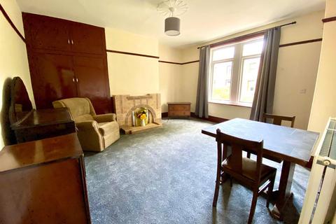 67 Barcroft Road, Huddersfield, HD4 6LB