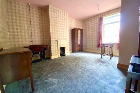 67 Barcroft Road, Huddersfield, HD4 6LB